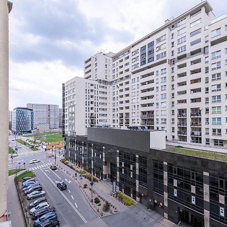Bukowinska 12 Prywatne Mieszkanie 80M2 Z Dwiema Sypialniami I Balkonem 2X Bezplatne Miejsca Parkingowe Samodzielne Zameldowanie! Private Garage! Self Check-In System! Warsaw Luaran gambar